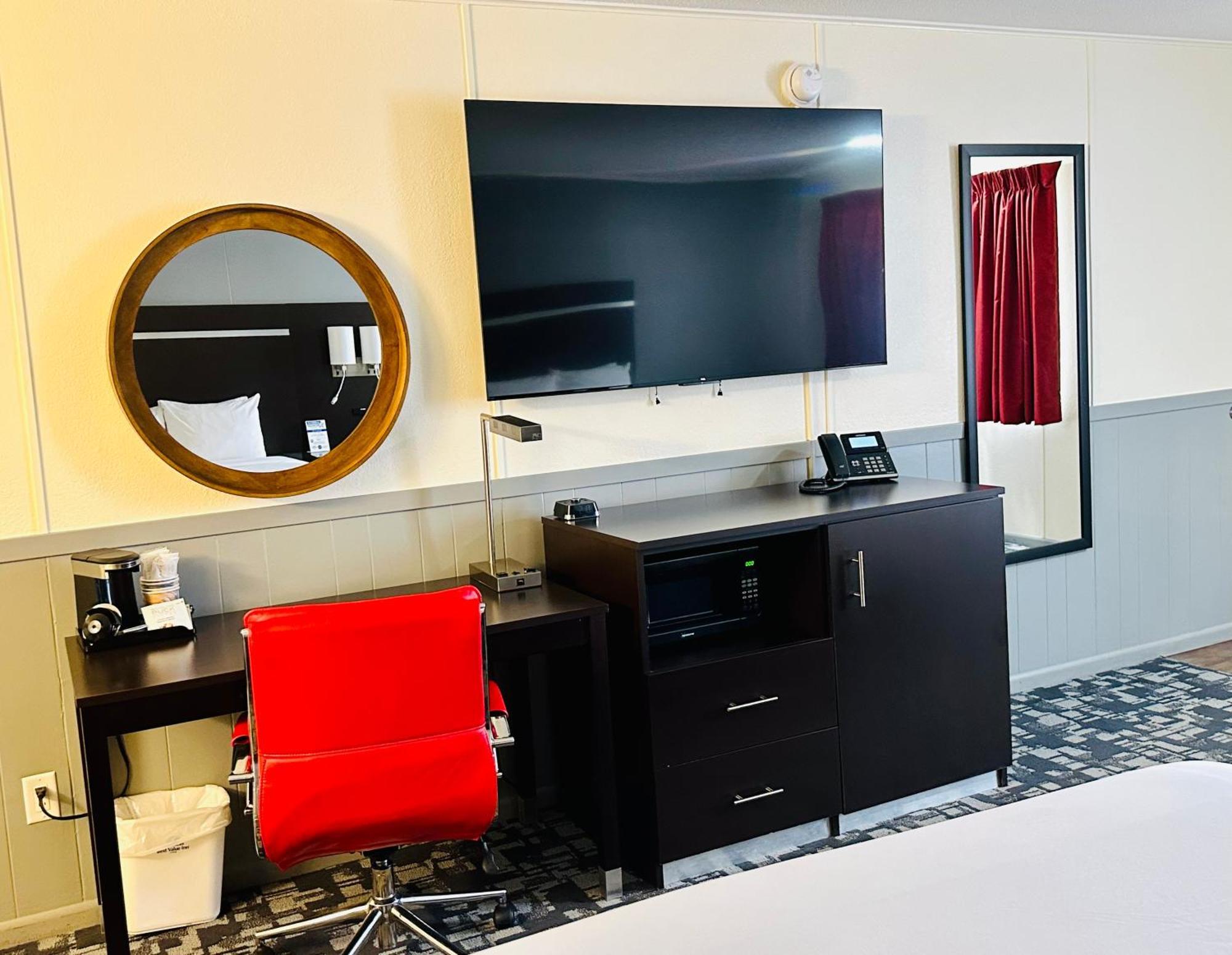 Americas Best Value Inn Wall Buitenkant foto