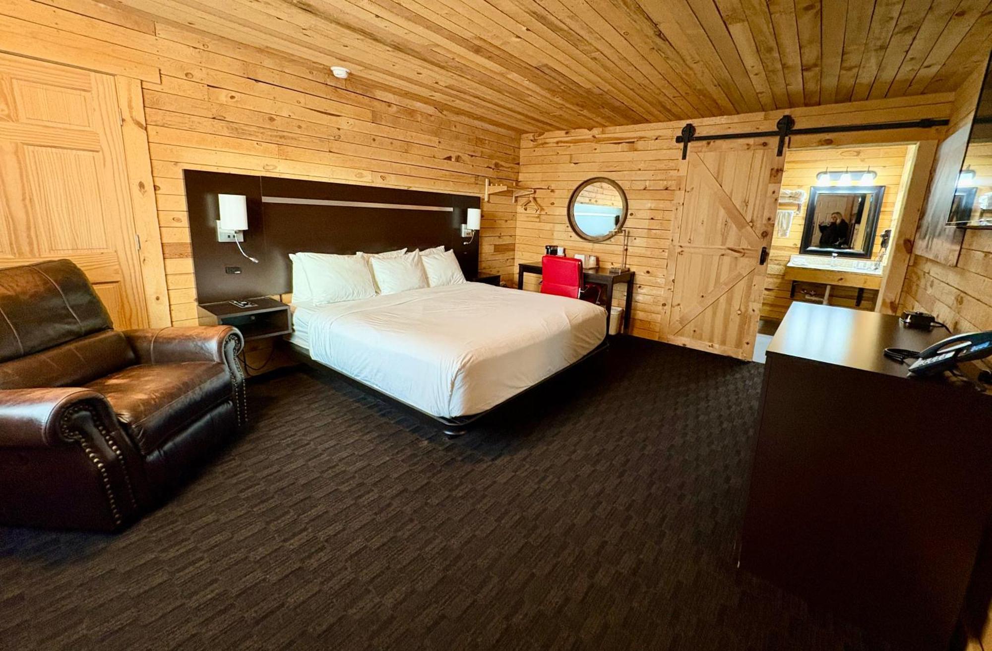 Americas Best Value Inn Wall Buitenkant foto