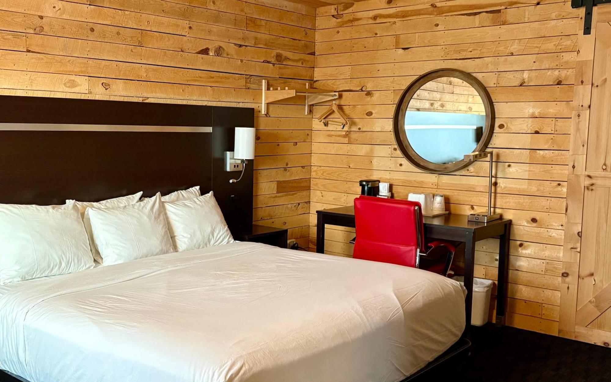 Americas Best Value Inn Wall Buitenkant foto