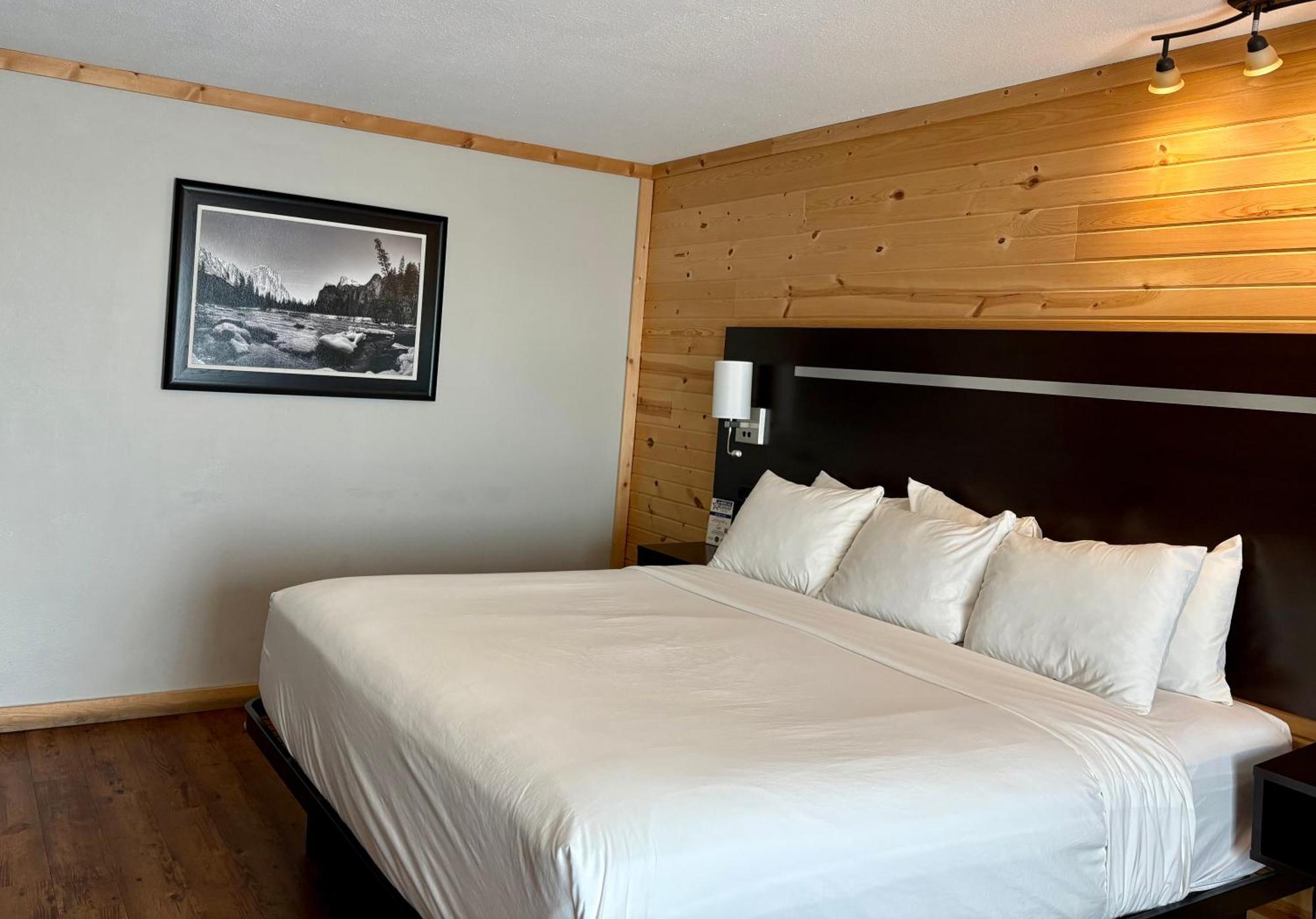 Americas Best Value Inn Wall Buitenkant foto